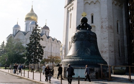 25 ноября 1735 года в Москве отлит Царь-колокол