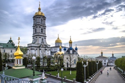 На Украине открыли дело по факту передачи УПЦ сооружений Почаевской лавры в 2008 году