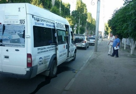 После ДТП с маршруткой в Саратове госпитализированы десять человек