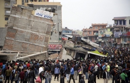 Число жертв землетрясения в Непале достигло 4310