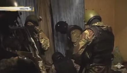 Обнародовано видео задержания подозреваемых в убийстве семьи полицейского под Сызранью