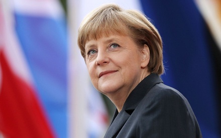 Ангела Меркель допустила расширение санкций против России из-за высылки дипломатов