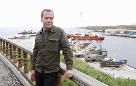 Глава МИДа Японии заявил послу РФ протест из-за поездки Медведева на Итуруп
