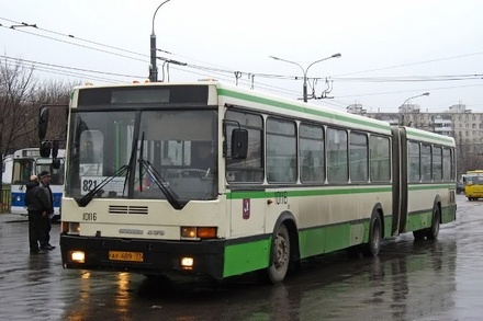 В Москве 50 пассажиров автобуса эвакуировали из-за подозрительного предмета