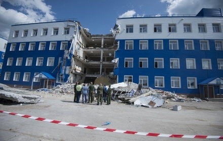 Обрушившееся здание казармы под Омском ремонтировали без проекта и надзора
