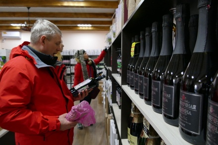 Сканирование лица позволит подтвердить возраст при покупке алкоголя в России
