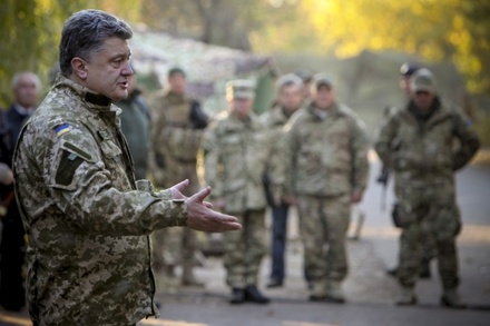 Пётр Порошенко заявил, что на службу призваны 45 тысяч военнообязанных