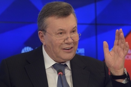 Виктор Янукович призвал Владимира Зеленского остановить кровопролитие