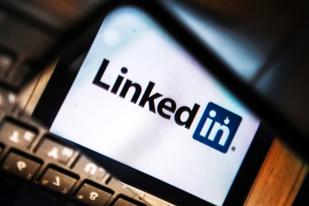Интернет-омбудсмен назвал неразумным решение заблокировать LinkedIn в России