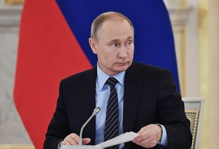 Путин поручил с 2018 г выпустить облигации для возвращения капиталов в РФ