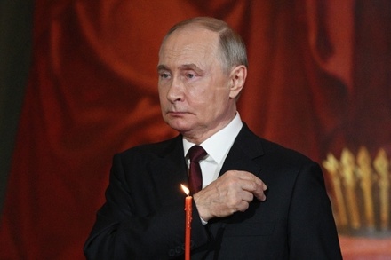 Владимир Путин прибыл в Храм Христа Спасителя на пасхальную службу в Москве