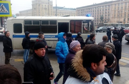 Полиция задержала более 20 человек в районе Триумфальной площади в центре Москвы