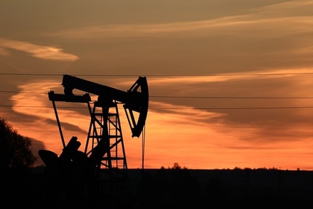 Эксперт по энергетике: нефть должна стоить 80-95 долларов за баррель