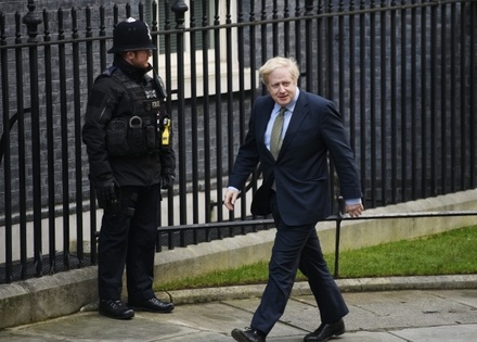 СМИ узнали о намерении членов британского кабмина призвать Джонсона к отставке