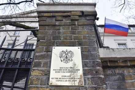 Посольство РФ назвало вбросом статью о влиянии «российских ботов» на выборы в Британии