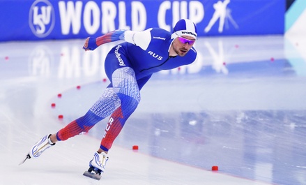 Конькобежец Денис Юсков выиграл бронзу ЧЕ на дистанции 5000 м