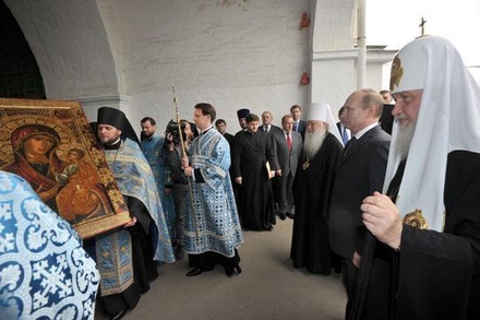 ФСБ и МВД раскрыли кражу иконы, подаренной Путиным монастырю на Валдае