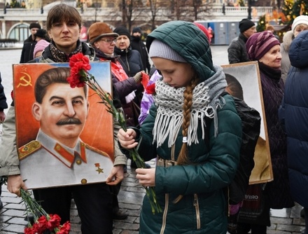 ВЦИОМ узнал о желании 5% граждан России жить в эпоху Сталина