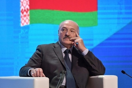 Лукашенко заявил о необходимости ответить на появление баз США в Польше