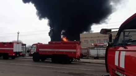 Пожар на нефтебазе в Белгороде произошёл из-за авиаудара с украинских вертолётов