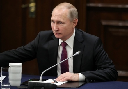 В Кремле сообщили о простуде Владимира Путина