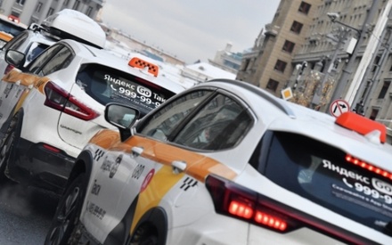 Транспортный аналитик призвал ФАС «надавать по рукам» «Яндекс.Такси» за снижение скорости поиска машин