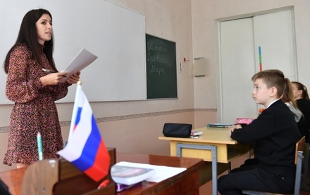 В Госдуме предложили платить российским педагогам не менее 70 тысяч рублей