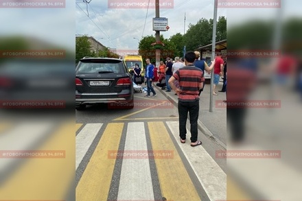 На юге Москвы Mercedes сбил пешехода