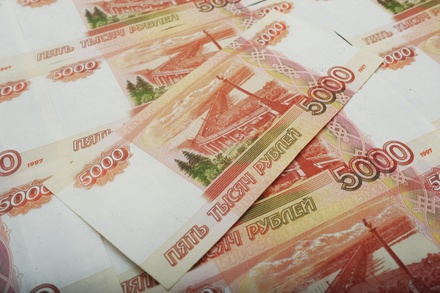 СМИ узнали об ограничении приёма 5-тысячных купюр в банкоматах Сбербанка и МКБ