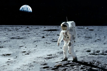 В «Роскосмосе» заявили о переносе российской миссии на Луну на 2023 год