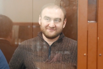 Суд продлил арест сенатору Рауфу Арашукову ещё на три месяца