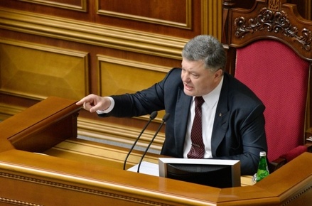 Пётр Порошенко назвал «циничными» обвинения в терроризме со стороны России