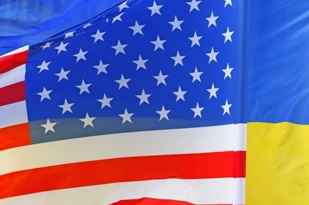 СМИ сообщили о планах США урезать помощь Украине почти на 70 %