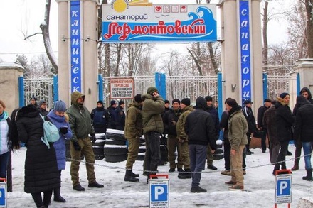 Неизвестные с ломами захватили санаторий в Одессе