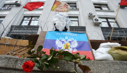 Луганская республика просит признания у 13 государств