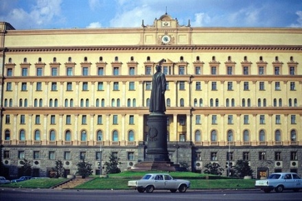 «Офицеры России» назвали незаконным снос памятника Дзержинскому на Лубянке