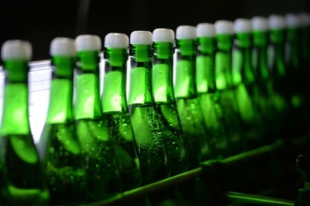 Начало онлайн-продаж алкоголя в РФ планируют перенести на 1 января 2019 года