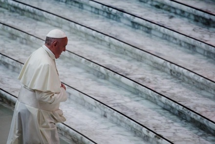 Папа римский пообещал искоренить педофилию в Церкви любой ценой