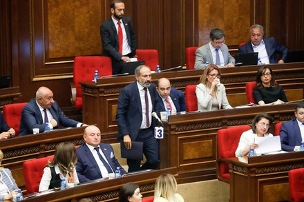 Правящая партия Армении проголосует за кандидата, которого поддержит треть депутатов