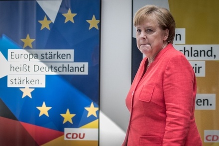 Больше 40% жителей Германии выступили за отставку Меркель