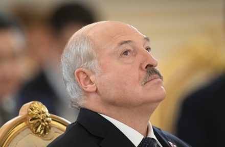 Александр Лукашенко поручил создать алгоритм применения ядерного оружия