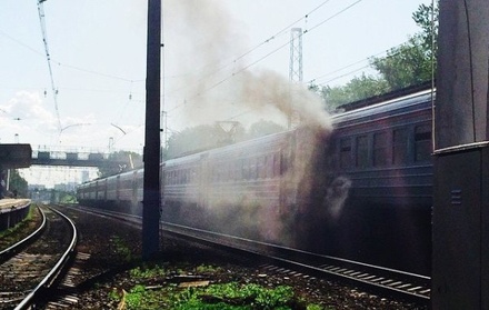 Пассажиры сообщили о горящей в Москве электричке