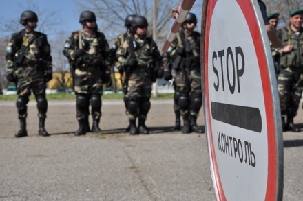 Украина запретила иностранцам въезд в Крым через свою территорию