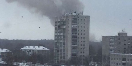 В Казани горит завод по производству пороха