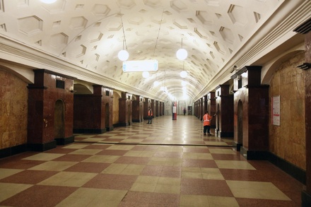 Южный вестибюль станции «Красные Ворота» в Москве закрыли из-за бесхозной сумки