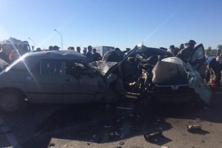 Пять человек погибли в автоаварии под Барнаулом