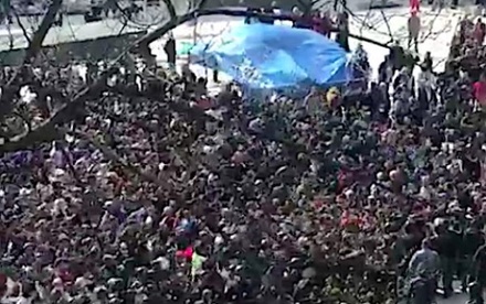 Во Владикавказе начался разгон стихийного митинга