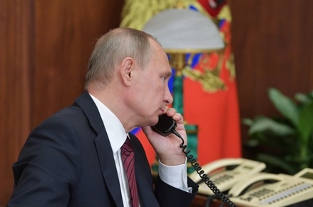 Владимир Путин обсудил по телефону с премьером Индии двусторонние отношения