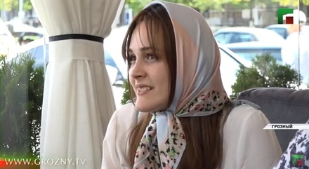 В Чечне показали интервью со скандалом уехавшей из Москвы девушки