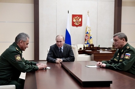 Путин провёл совещание с министром обороны и начальником Генштаба ВС